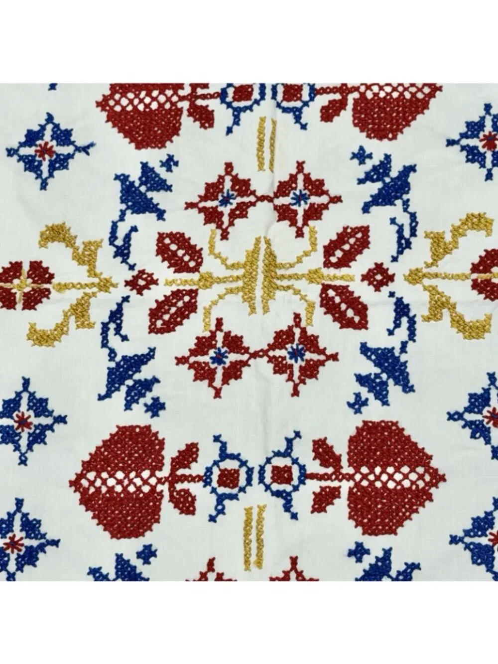 VTG Handmade Embroidered  Scandinavian Folk Art Square Linen Tablecloth 54x57